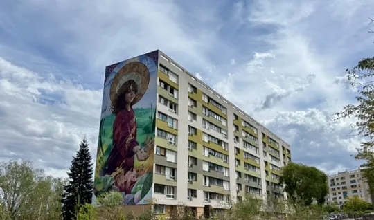 Fresque de street art sur un immeuble à Rillieux-la-Pape